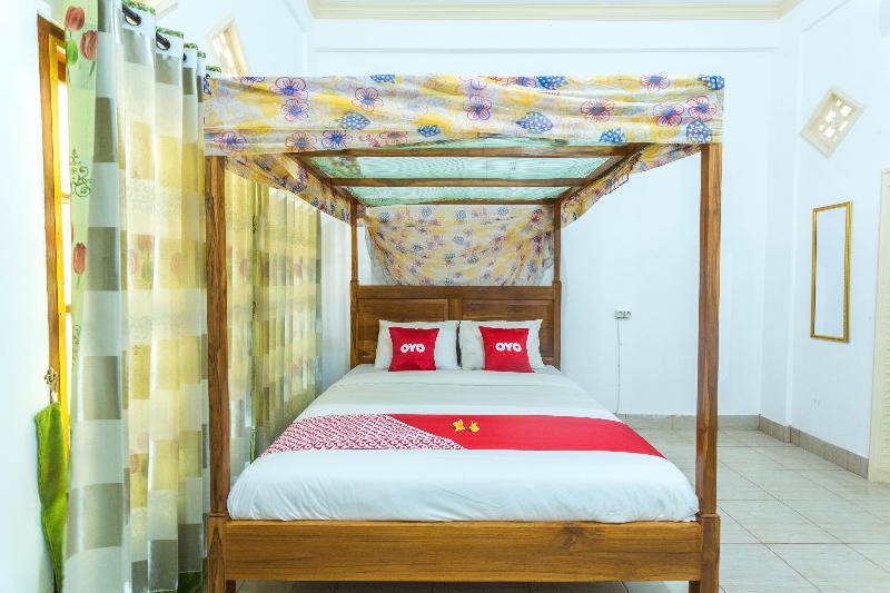 Oyo 1895 Lamancha Homestay Kuta  Kültér fotó